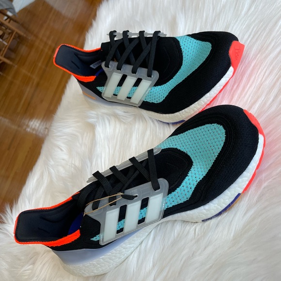 Adidas ultraboost 21 multicolor 9.5 - Picture 4 of 6